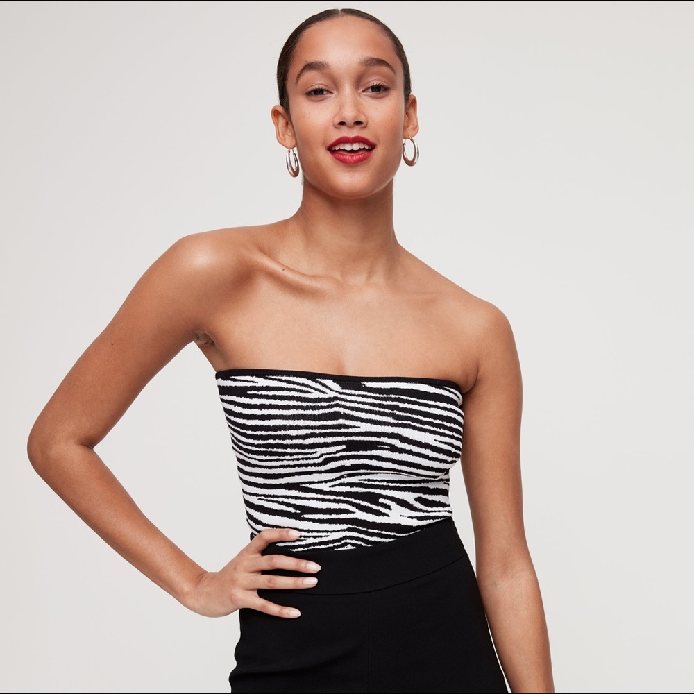 ❌SOLD❌ Aritzia Babaton tube top